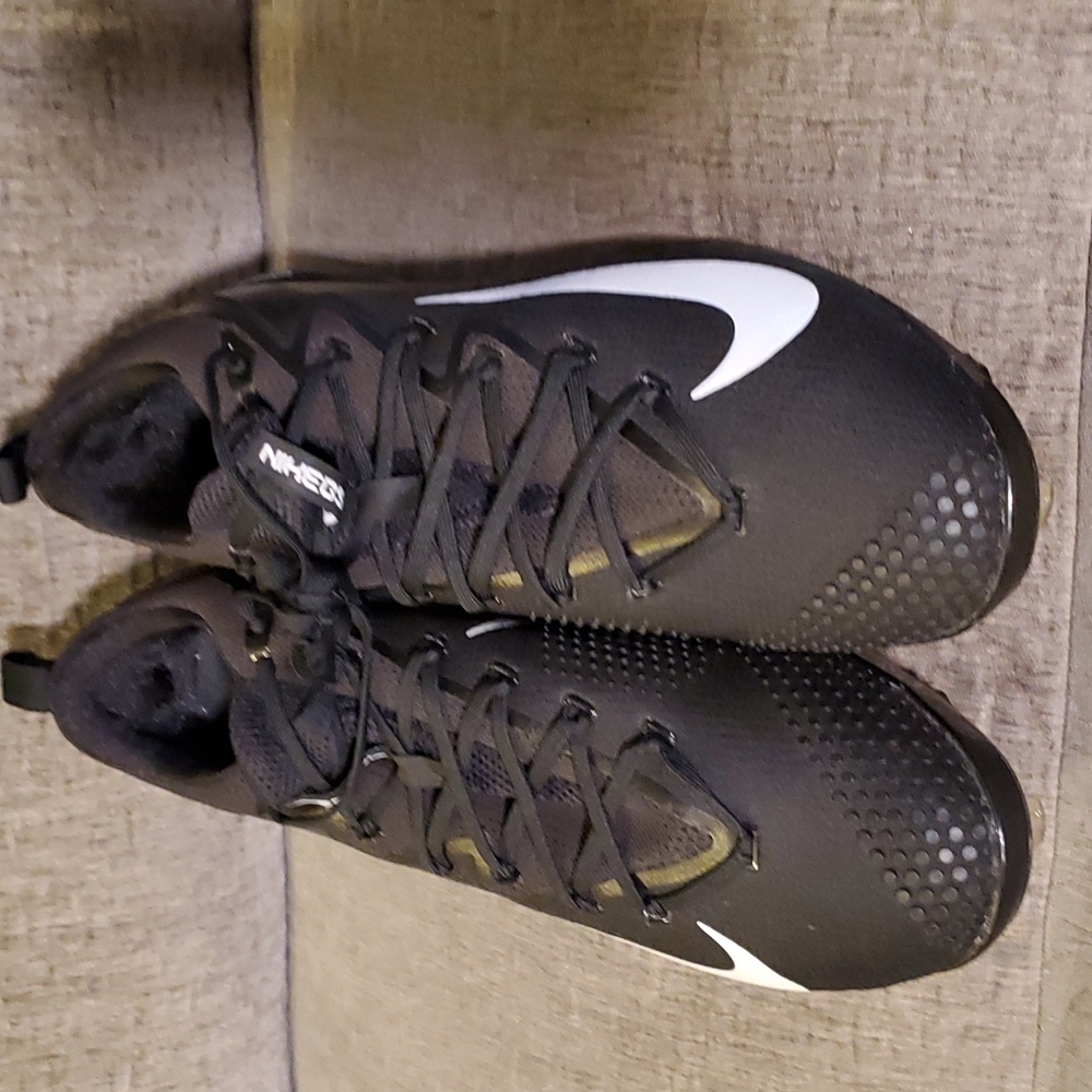 New Nike BSBL Cleats Size 15